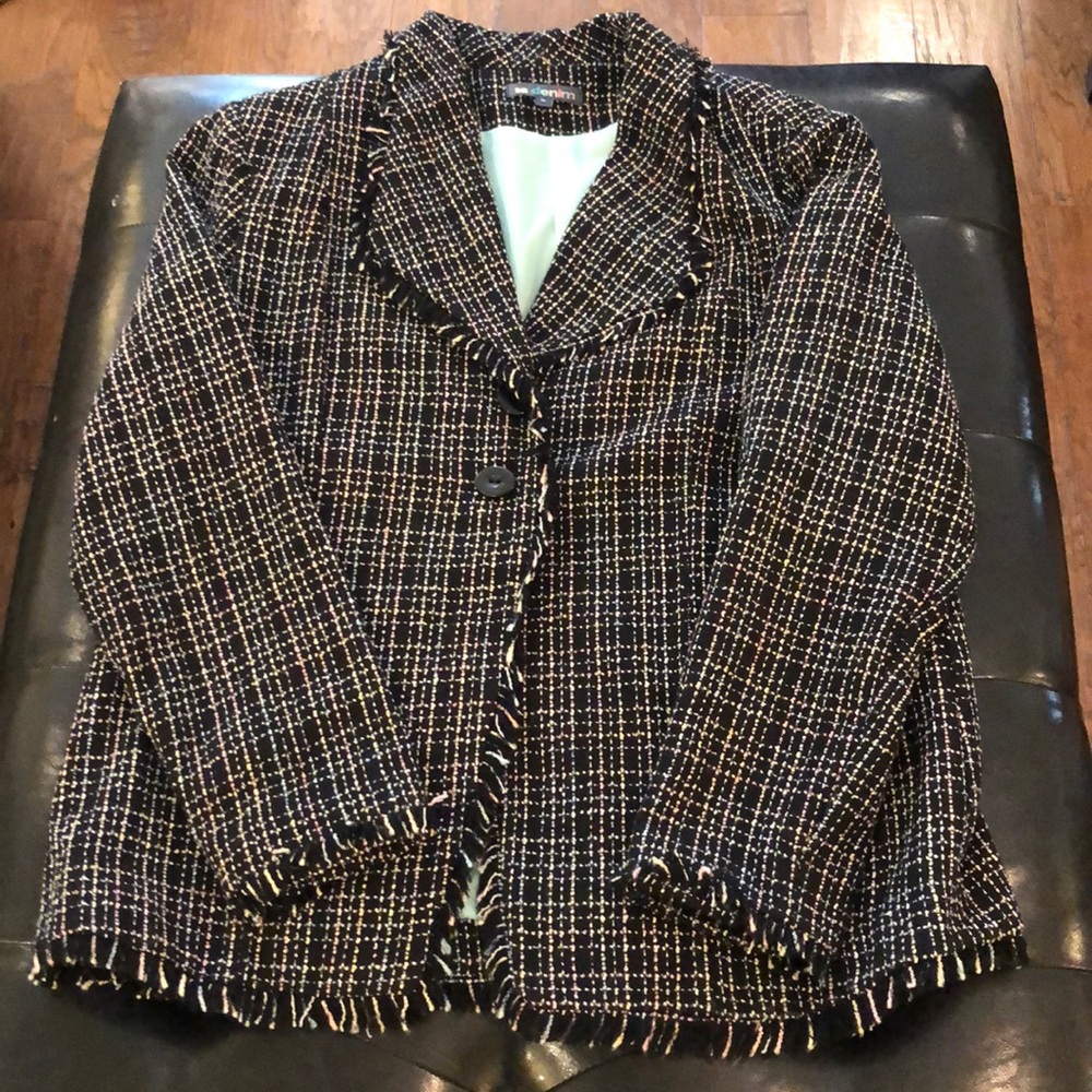 Sassy jacket great fabric cute fringe details,14